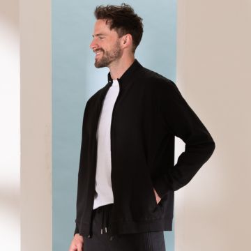 Tom Jacke L