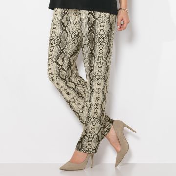 Leyla Hose L