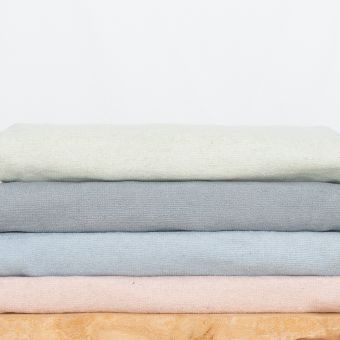 LINEN BADETUCH