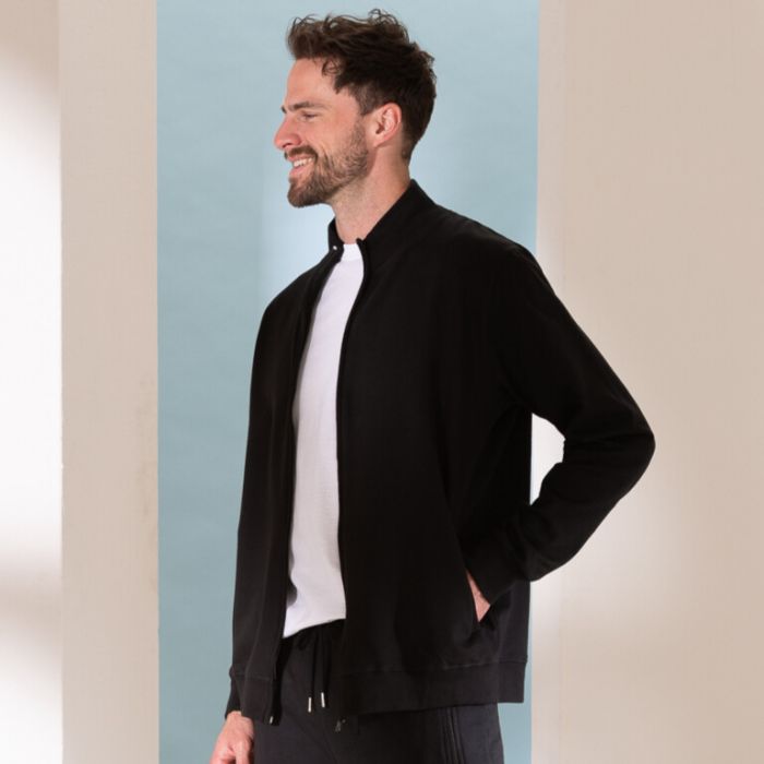 Tom Jacke M